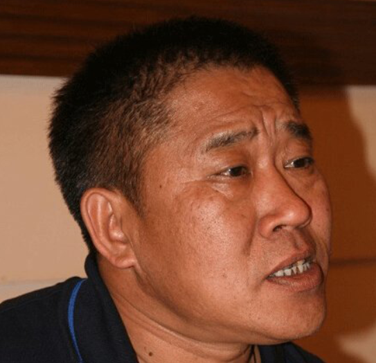 “大孝子”杜旭東：讓喪夫繼母老有所依，你依然是我的媽