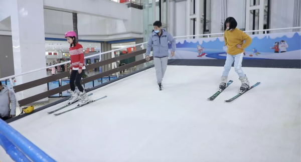 怕冷又想滑雪？來這裡玩一天，我像參加了一次冬奧會…