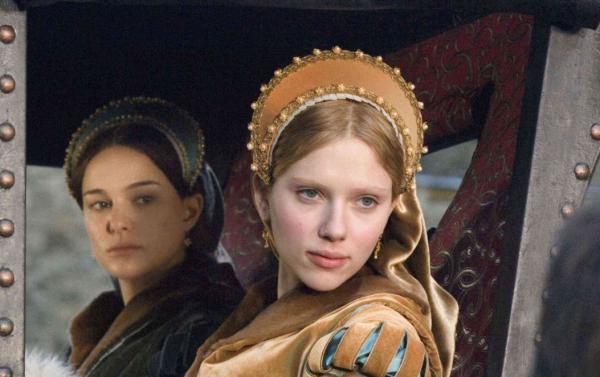 伊麗莎白一世25歲登基，為保住青春一輩子戴假髮抹鉛粉，69歲去世