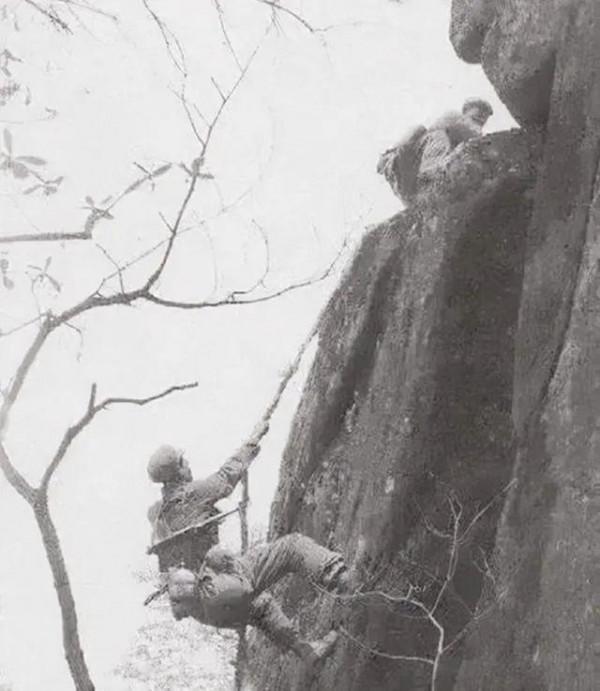 志願軍陷入絕境時，戰士用一手從小練成的“絕活”，“扭轉乾坤”