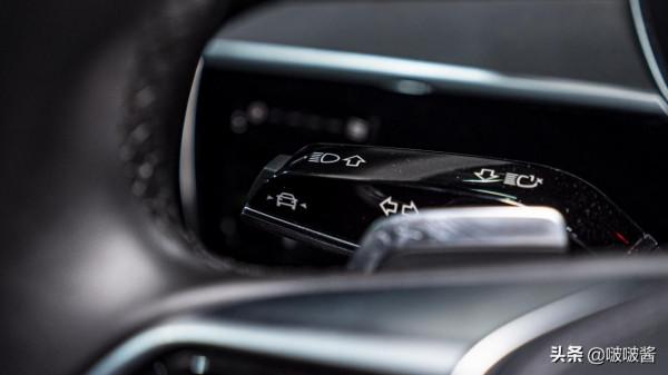 奧迪A8L改裝記憶座椅+夜視+胎壓+ACC+加熱方向盤+前中網 奧迪A8L改裝記憶座椅+夜視+胎壓+ACC+加熱方向盤+前中網