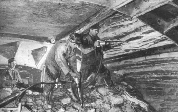 “警告！莫斯科正在遭受核武器攻擊！”