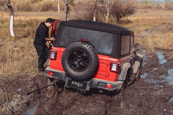 關關駕日|旅行日記 7輛硬派越野車,一場痛快的多倫穿越之旅 關關駕日|旅行日記 7輛硬派越野車,一場痛快的多倫穿越之旅