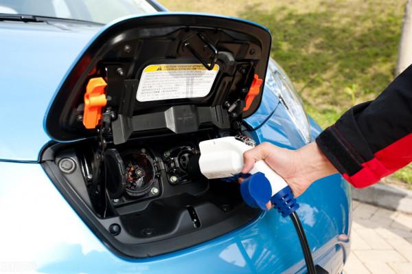 2021年後混合動力汽車行業迎來發展機遇 現階段市場普及率低