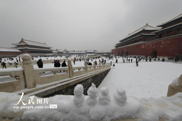 北京：故宮銀裝素裹美若詩畫