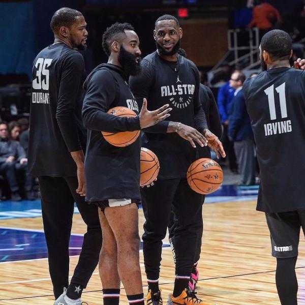 師弟重返步行者，詹姆斯杜蘭特爭得分王，一覺醒來NBA夢迴10年前