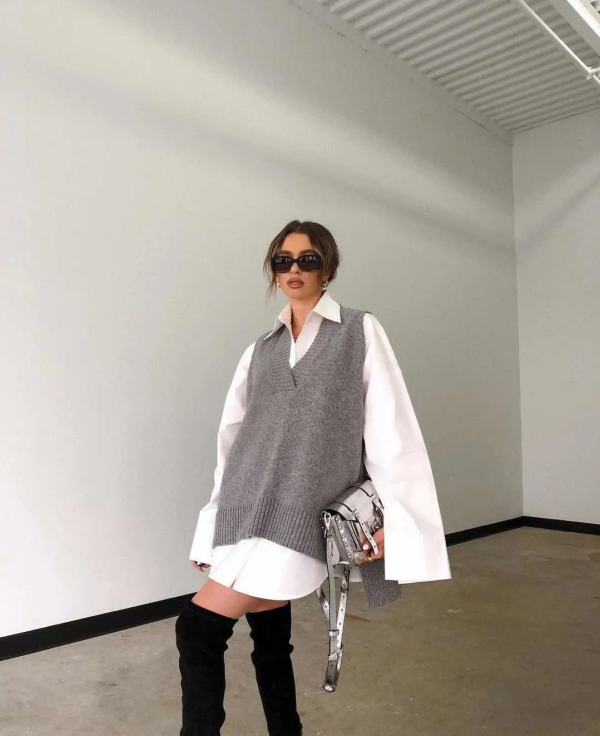 襯衫搭毛背心才是純欲天花板吧