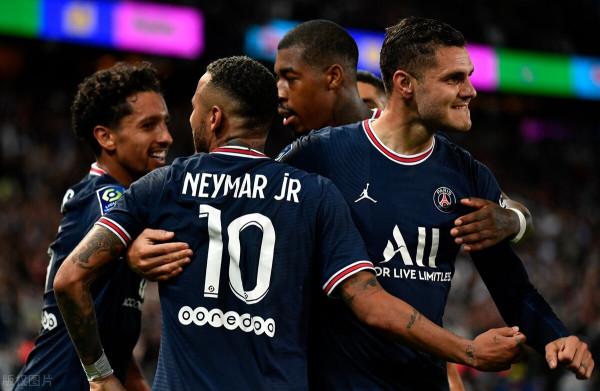 法甲-梅西任意球中柱 內馬爾點射 伊卡爾迪補時絕殺 巴黎2-1取六連勝