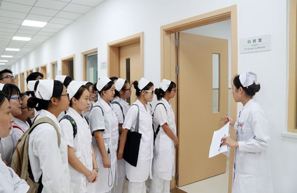 文科生也可以學醫？4個適合文科生的醫學專業，難度不大還好就業