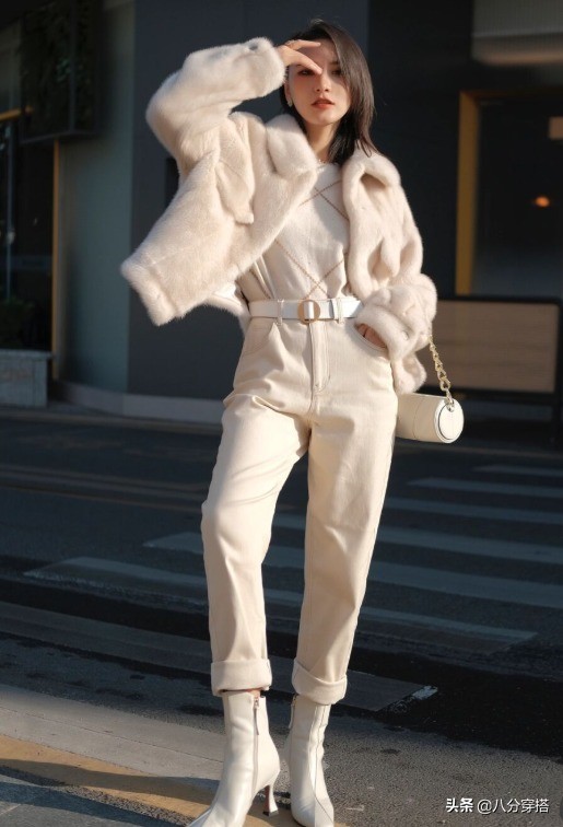 冬季不要瞎打扮，多試試這些百搭顯瘦的鞋子，小個子穿也很合適