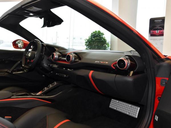 V12自吸,進口旗艦級超級跑車,敞篷的,實拍法拉利812 V12自吸,進口旗艦級超級跑車,敞篷的,實拍法拉利812