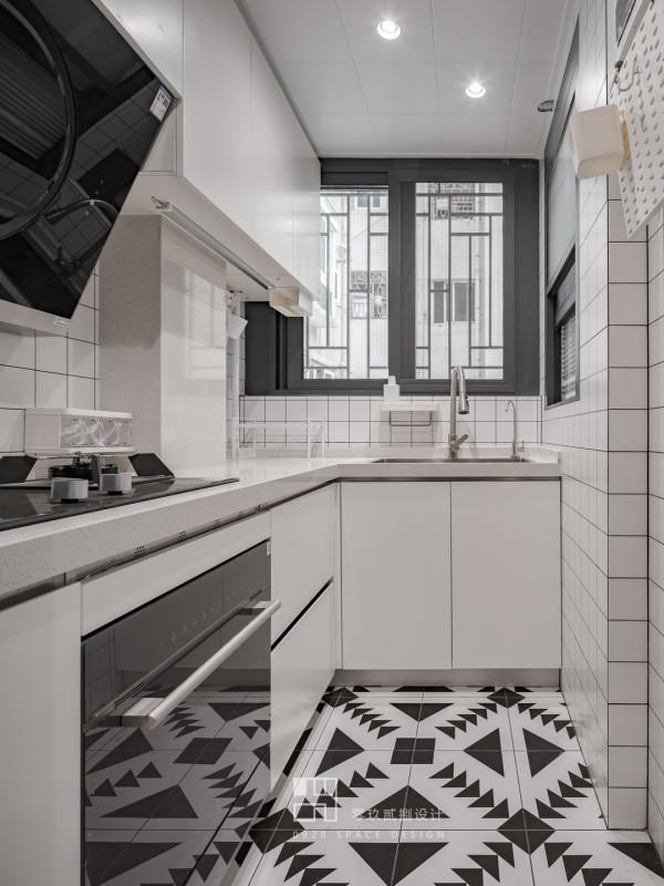 中古椅+圓栱門+奶茶色,打造雜誌裡的慵懶北歐範兒 中古椅+圓栱門+奶茶色,打造雜誌裡的慵懶北歐範兒