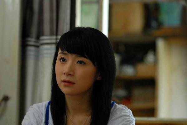 一邊看一邊罵，被媽媽們搶遙控器的“苦情劇”，看得那叫一個憋屈