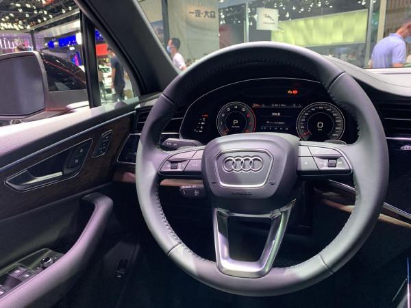 中期改款的奧迪Q7，SUV也能享受玩車的樂趣