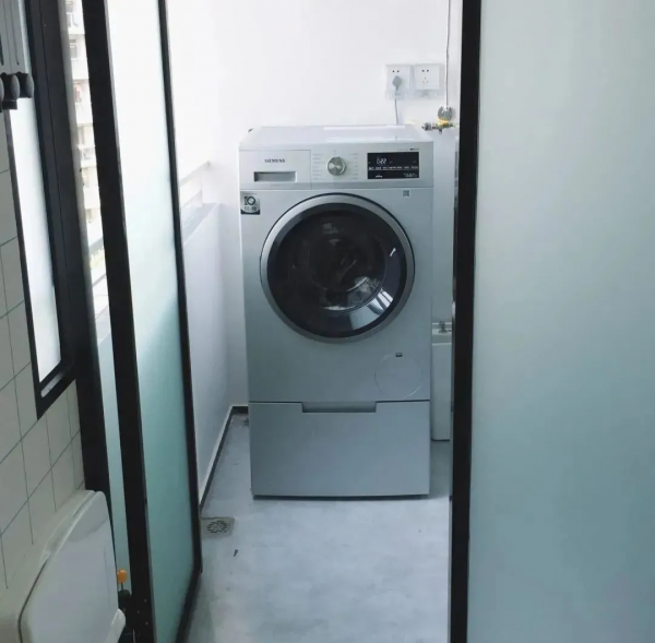 服！沒有沙發電視，60㎡住出120㎡的通透感