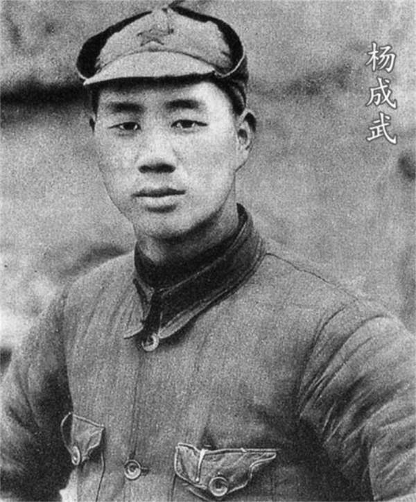 河北一小販天天給日軍搓澡，被老百姓唾罵，檔案解密才知他是英雄