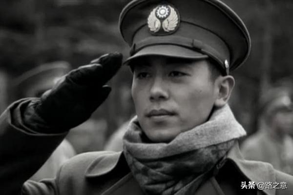 日本空軍慘敗後傾巢出動復仇，他一舉擊落4架，日本大佐剖腹自殺