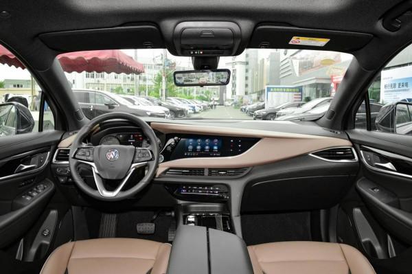 鐵了心想扳倒途昂,標配2.0T+9AT,昂科旗連降近3萬,真的厚道嗎 鐵了心想扳倒途昂,標配2.0T+9AT,昂科旗連降近3萬,真的厚道嗎