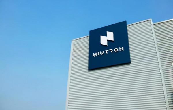 科技日報：天璣9000再次落後，羅永浩要進軍VR，華為前太子造車