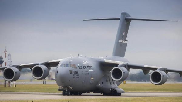 C-17“環球霸王”III運輸機圖集（200圖）