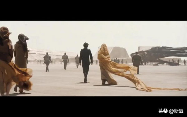 《沙丘》裡的大漠美人,擁有超越性別的美 《沙丘》裡的大漠美人,擁有超越性別的美