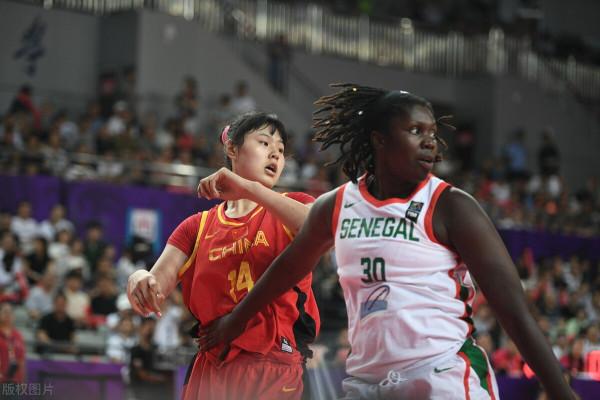 什麼情況？法國女籃負於奈及利亞，中國女籃對法國加油