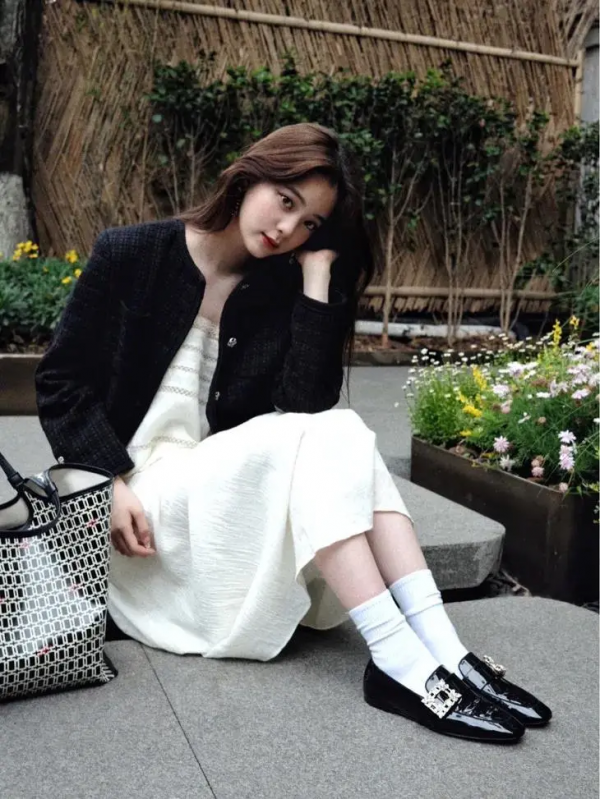 Nabi的富家千金風,終於找到了其中的穿搭精髓 Nabi的富家千金風,終於找到了其中的穿搭精髓