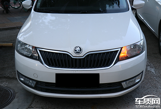 質用車：自己動手更換轉向燈 只需7塊錢