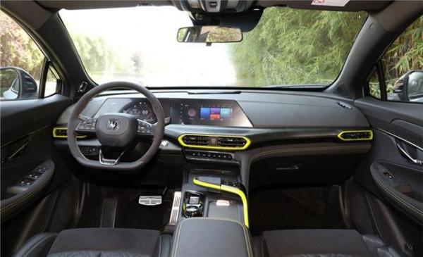 顏值抗打,毛病一大堆,長安UNI-T如何變小韭菜了? 顏值抗打,毛病一大堆,長安UNI-T如何變小韭菜了?