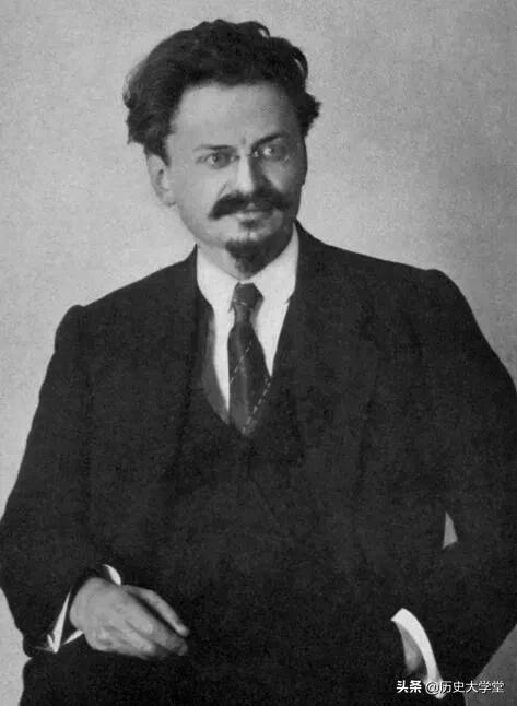 什麼是政委,為何蘇聯紅軍有政委,而美軍沒有政委 什麼是政委,為何蘇聯紅軍有政委,而美軍沒有政委