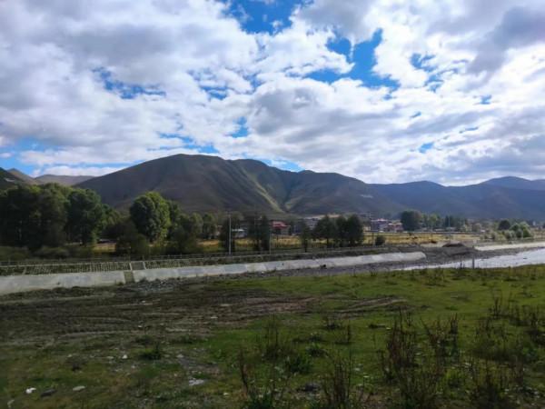 自駕小車從拉薩到格爾木青藏公路記 自駕小車從拉薩到格爾木青藏公路記