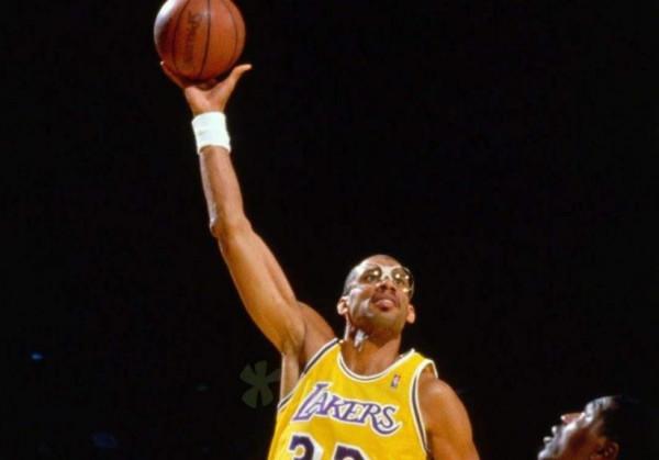 消失的藝術！盤點NBA勾手能力最強的五大球星：鯊魚僅排第五