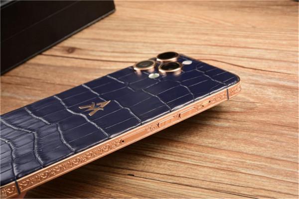 愛馬仕同款,皮革中的黃金:藍色鱷魚皮定製款iPhone 13 Pro 愛馬仕同款,皮革中的黃金:藍色鱷魚皮定製款iPhone 13 Pro