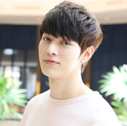 亞洲最時尚面孔評選，男榜肖戰第二