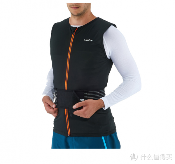 體驗滑雪運動的同時，也要保護好自己——迪卡儂滑雪裝備護具一覽