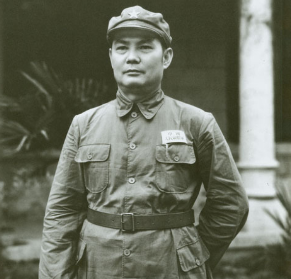 葉劍英過80大壽,鄧小平要求多插一根蠟燭,葉帥:還是你想得深遠 葉劍英過80大壽,鄧小平要求多插一根蠟燭,葉帥:還是你想得深遠