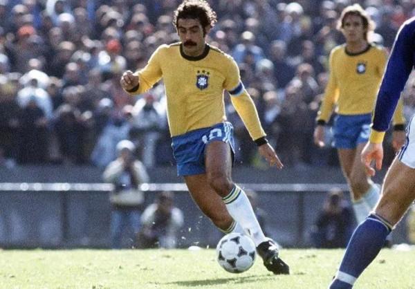 足球王國巴西隊歷屆最強10號 足球王國巴西隊歷屆最強10號