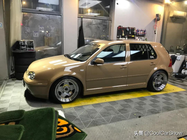 90後奶茶小姐姐玩改裝，這輛老車‘重獲青春’了