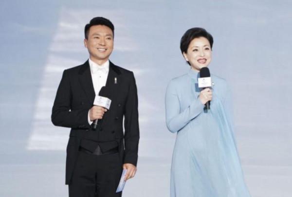 兩位最熟悉的著名央視主持人，原來是夫妻關係，你能想象的到嗎？