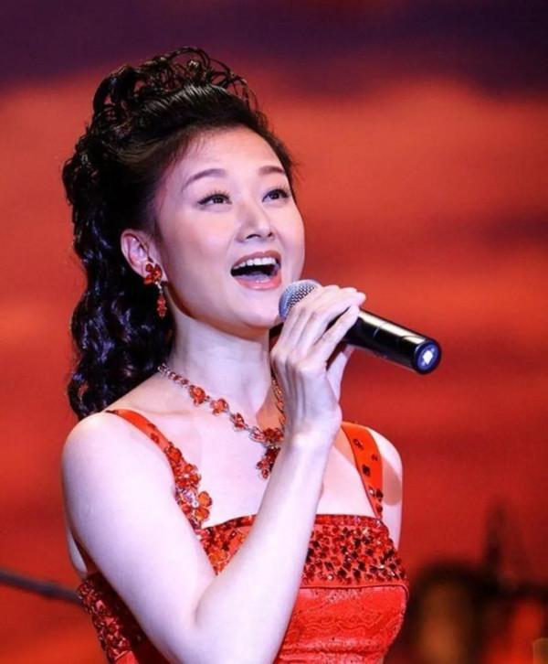 從山旮旯裡飛出來的金鳳凰&mdash;&mdash;&mdash;宋祖英