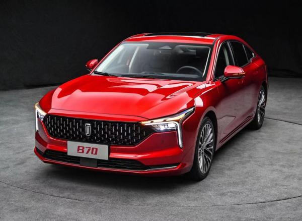 用GT風格打造家轎,全新第三代奔騰B70有哪些看點? 用GT風格打造家轎,全新第三代奔騰B70有哪些看點?