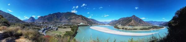 石鼓，飛機歷險記