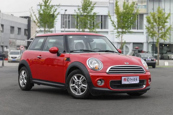 二手MINI ONE：更適合代步的MINI，好看好開價實惠