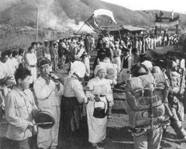 志願軍戰士愛上朝鮮姑娘，放棄國籍在朝生活，收穫愛情歸國教書