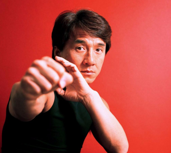 《永恆族》口碑撲街，又因導演不當言論失中國市場，票房前景堪憂