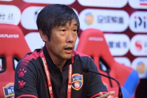 你贊成高洪波再次接任國足男隊主教練嗎？李鐵不如高洪波