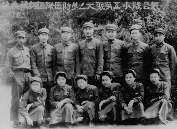 朝鮮戰場上的開灤醫療隊 朝鮮戰場上的開灤醫療隊