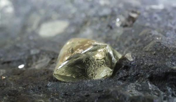 是“危”也是“機”,湯加火山爆發!或在岩漿中攜帶有鑽石 是“危”也是“機”,湯加火山爆發!或在岩漿中攜帶有鑽石