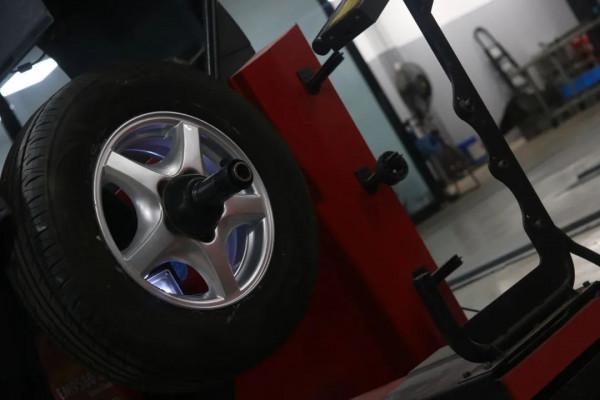 怪獸修車：2010年的老款GL8全車整備翻新，滿血復活，重回巔峰