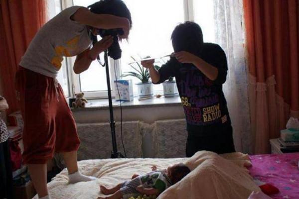 寶寶“攝影套路”遇到過嗎?尤其是新生兒,別再“母愛氾濫”了 寶寶“攝影套路”遇到過嗎?尤其是新生兒,別再“母愛氾濫”了